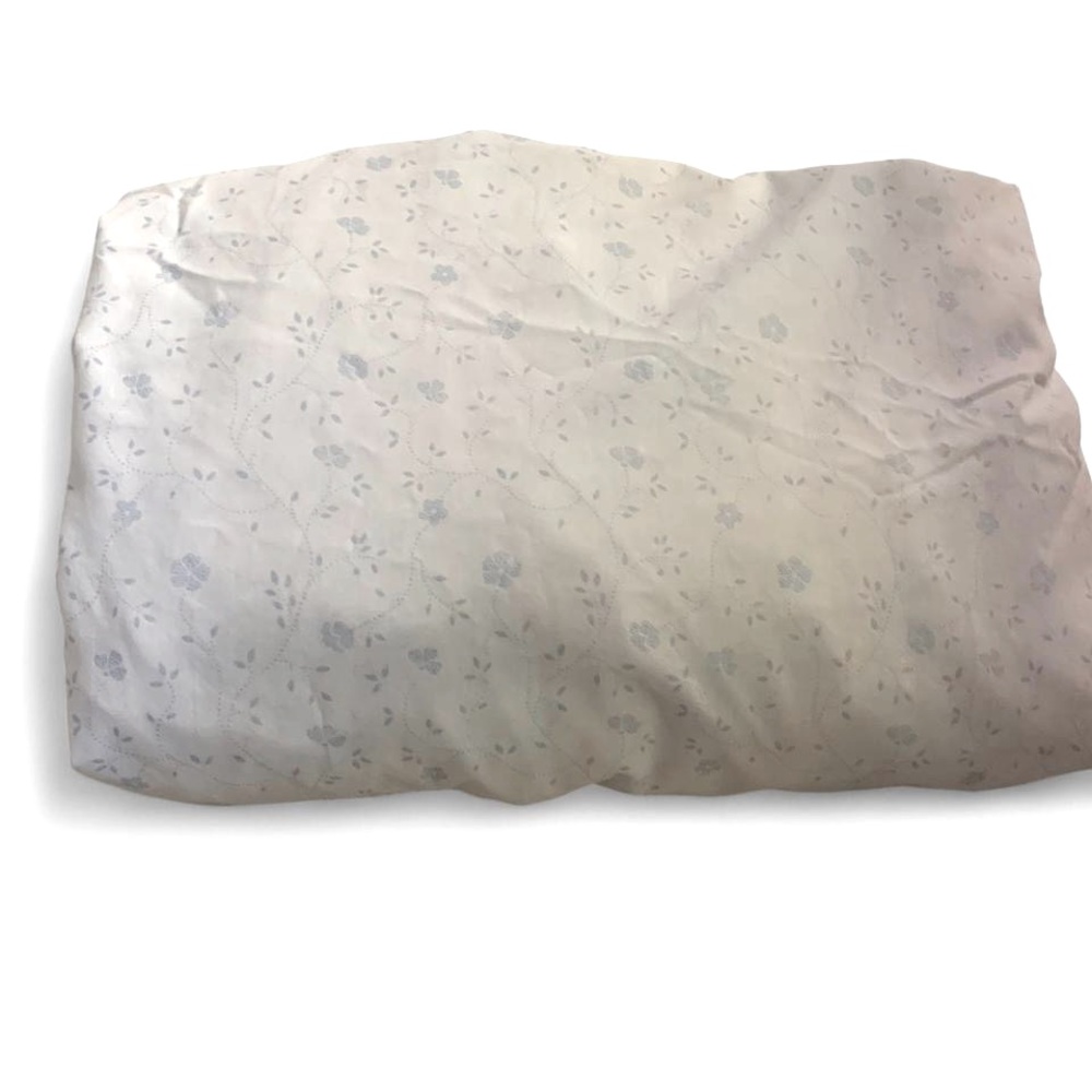 VTG Dan River Queen Fitted Sheet White with Pale Blue Flowers